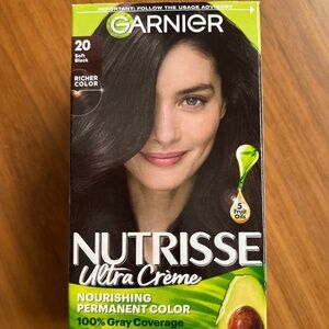 Garnier Nutrisse Nourishing Hair Color Creme, 020 Soft Black Black Tea